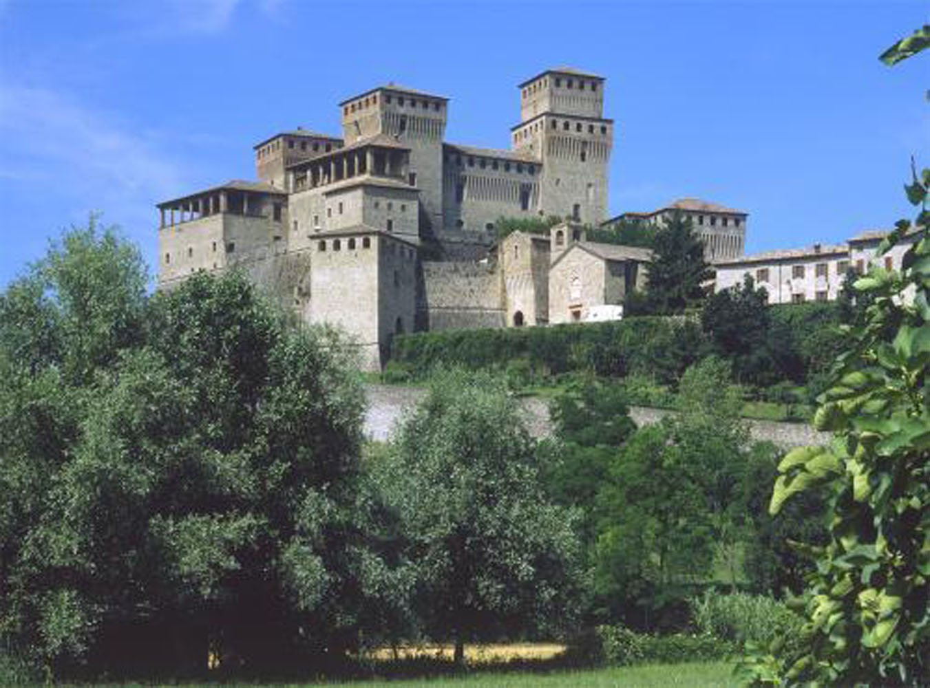 Langhirano – Castello di Torrechiara – Interventi di messa in sicurezza antincendio