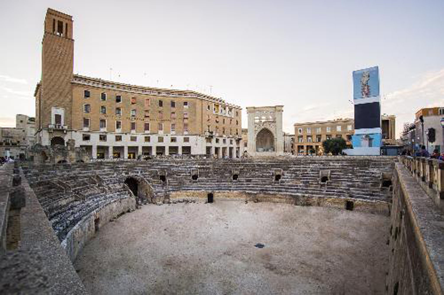 Lecce – Teatro romano – Teatro romano. Restauro