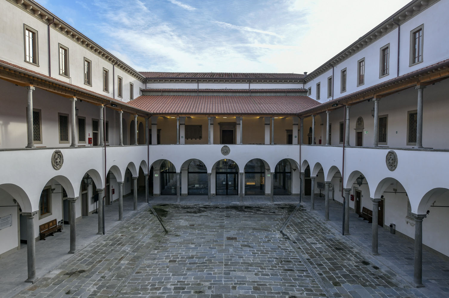 Pisa – Biblioteca Universitaria – Completamento consolidamento, restauro,
riallestimento